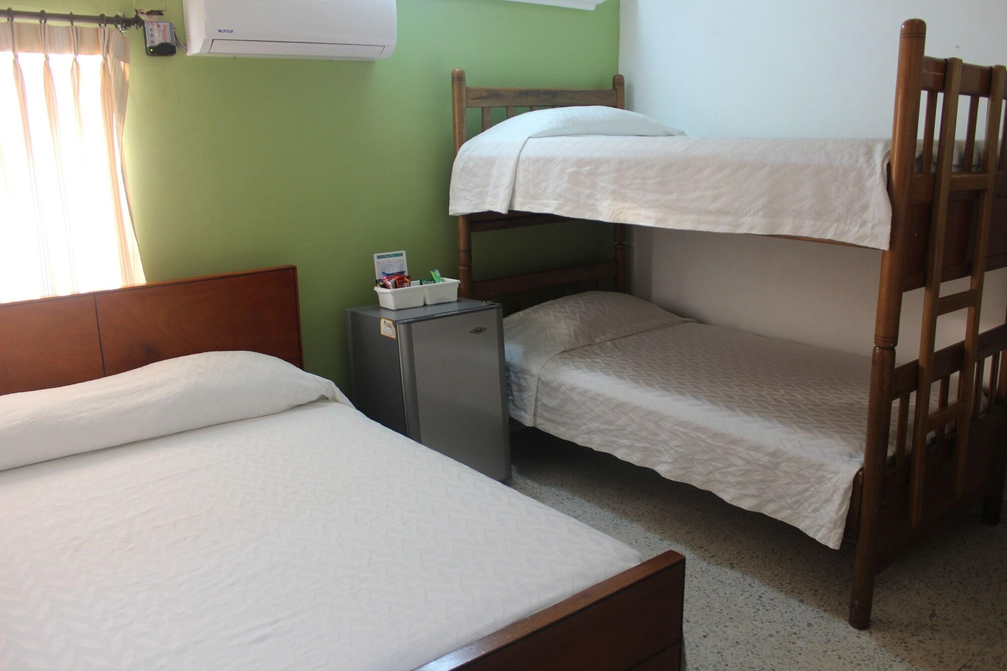 Hotel Monterrey Barranquilla  Bagian luar foto