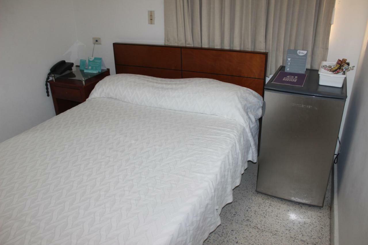 Hotel Monterrey Barranquilla  Bagian luar foto
