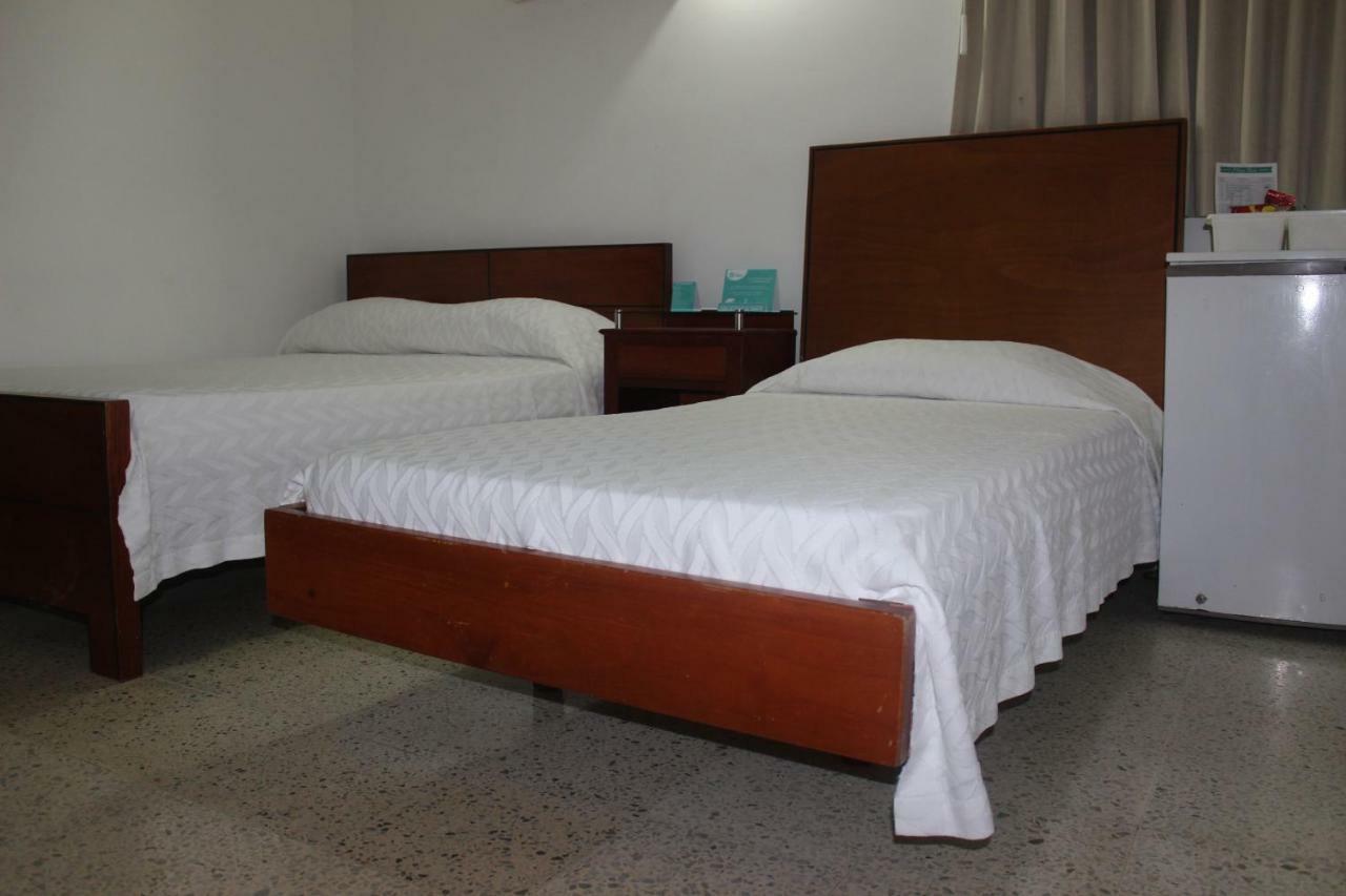 Hotel Monterrey Barranquilla  Bagian luar foto